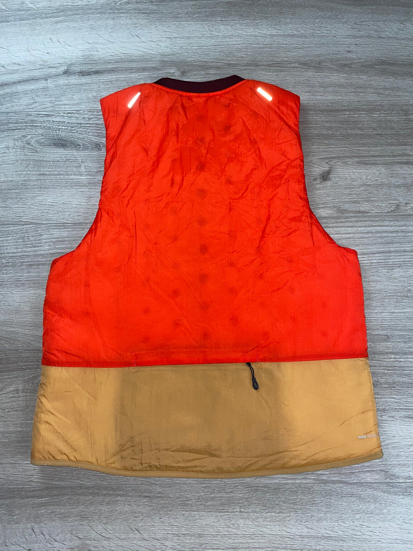 Nike Aerolayer Red/Tan