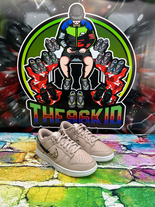 Nike Dunk Fossil Stone