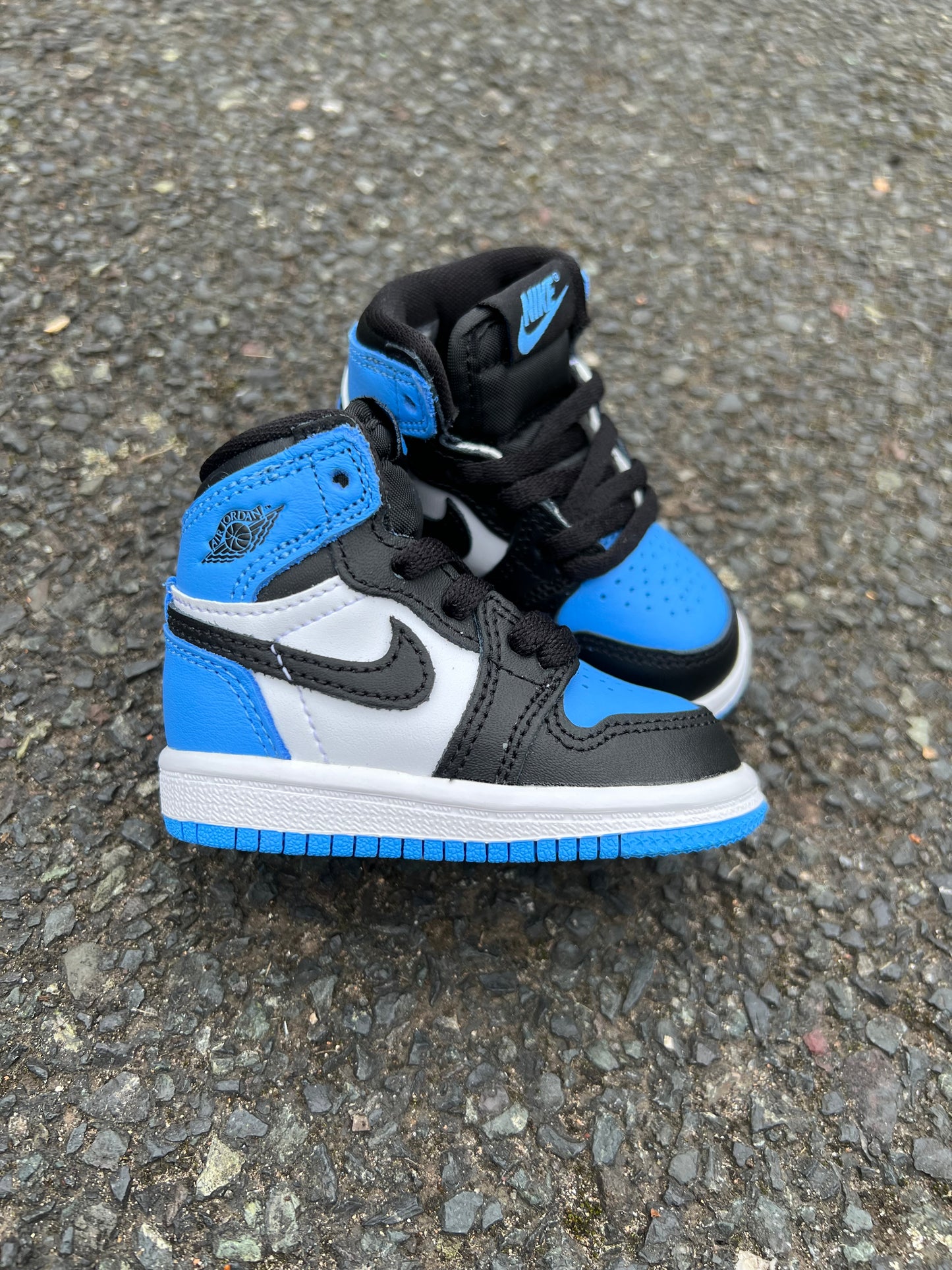 Jordan 1 Retro High OG Uni Blue TD